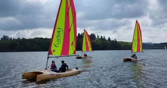 Fun boat -lac-desaint-pardoux 