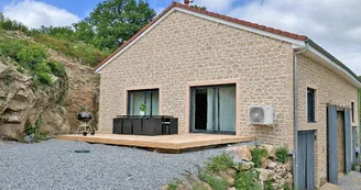 Gîte 'Le loup de Chabannes' à Compreignac en Haute-Vienne (Nouvelle Aquitaine)_1