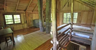 Cabane du "Vieux Huraud" à Saint Sylvestre en Haute-Vienne (Nouvelle Aquitaine) - grande cabane_12