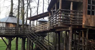 Cabane du "Vieux Huraud" à Saint Sylvestre en Haute-Vienne (Nouvelle Aquitaine) - grande cabane - terrasse couverte_21