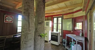 Cabane du "Vieux Huraud" à Saint Sylvestre en Haute-Vienne (Nouvelle Aquitaine) - grande cabane_7 Cabane du "Vieux Huraud" à Saint Sylvestre en Haute-Vienne (Nouvelle Aquitaine) - grande cabane_7