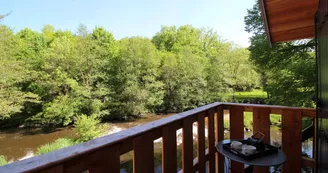 Gîte "3 ânes et un moulin" à Bessines sur Gartempe en Haute-Vienne (Nouvelle Aquitaine) - vue de la chambre 2 - terrasse_56