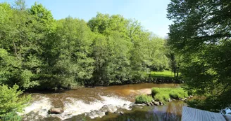 Gîte "3 ânes et un moulin" à Bessines sur Gartempe en Haute-Vienne (Nouvelle Aquitaine) - vue de la chambre 2_38