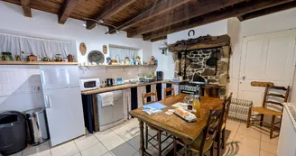 Gite "La Vieille Maison" à Folles en Haute-Vienne_5 Gite "La Vieille Maison" à Folles en Haute-Vienne_5