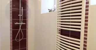 Gite "Lavaud" à Folles en Haute-Vienne (Nouvelle Aquitaine)- salle d'eau rez de chaussée_15