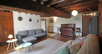 Gite "Lavaud" à Folles en Haute-Vienne (Nouvelle Aquitaine) - salon sur pallier étage _17