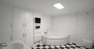 Chez Marie-Louise, gîte à Fromental en Haute-Vienne (Nouvelle Aquitaine)- salle d'eau avec wc au 1er étage_31 Chez Marie-Louise, gîte à Fromental en Haute-Vienne (Nouvelle Aquitaine)- salle d'eau avec wc au 1er étage_31