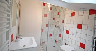 Chez Marie-Louise, gîte à Fromental en Haute-Vienne (Nouvelle Aquitaine)- salle d'eau au 2ème étage_41 Chez Marie-Louise, gîte à Fromental en Haute-Vienne (Nouvelle Aquitaine)- salle d'eau au 2ème étage_41