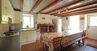 Gîte de la Couze à Razès en Haute-Vienne (Nouvelle Aquitaine)- cuisine_9