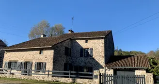 vacances-au-lac-de-saint-pardoux-gite-de-france-14-personnes-haute-vienne-exterieur-maison-de-vacances-france-03 vacances-au-lac-de-saint-pardoux-gite-de-france-14-personnes-haute-vienne-exterieur-maison-de-vacances-france-03