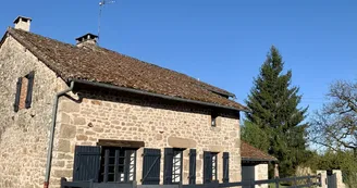 vacances-au-lac-de-saint-pardoux-gite-de-france-14-personnes-haute-vienne-exterieur-maison-de-vacances-france-04 vacances-au-lac-de-saint-pardoux-gite-de-france-14-personnes-haute-vienne-exterieur-maison-de-vacances-france-04