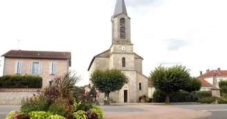 CHAMBORET Eglise ext CHAMBORET Eglise ext